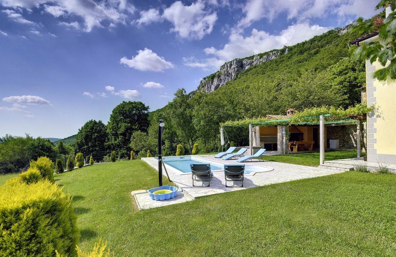 Villa Bella Lupoglav  Exteriér fotografie